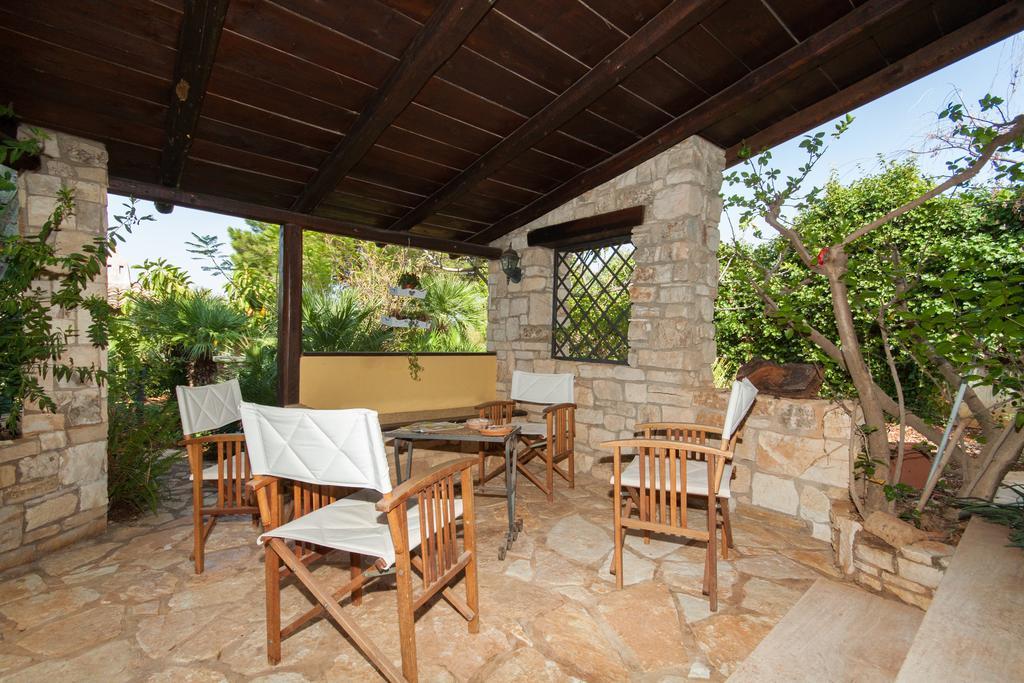 Villino Dei Gabbiani Villa Кастеламаре дел Голфо Стая снимка