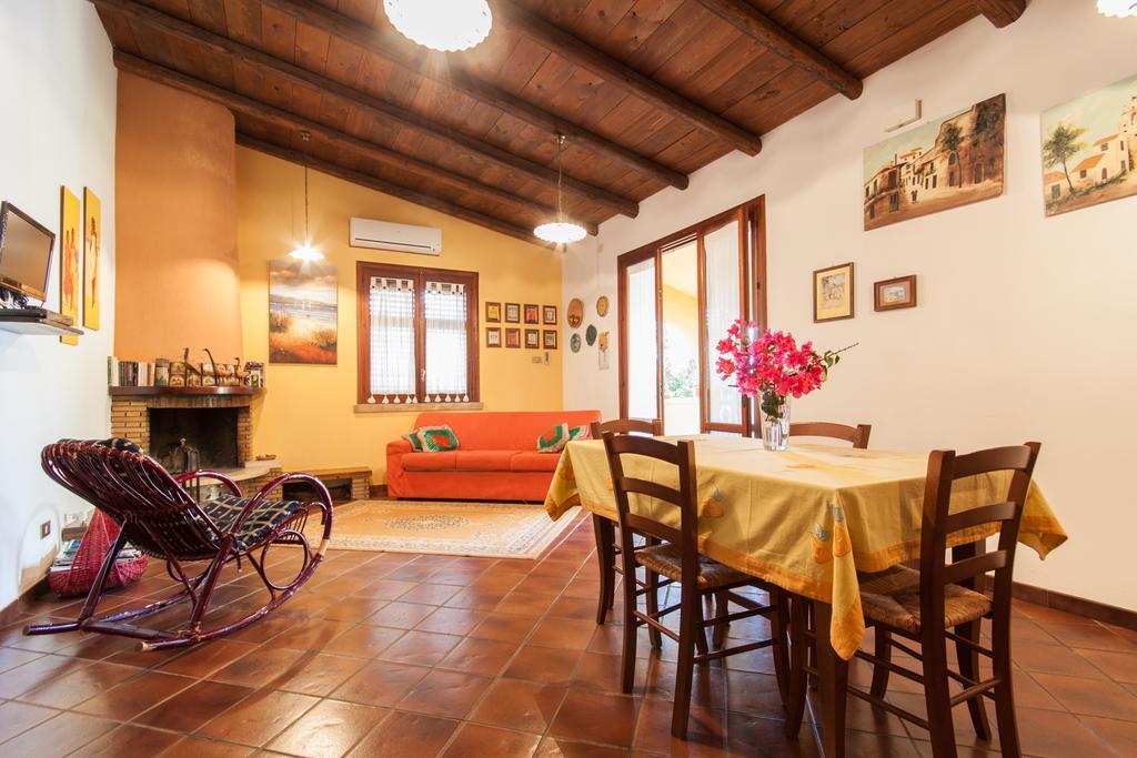 Villino Dei Gabbiani Villa Кастеламаре дел Голфо Екстериор снимка