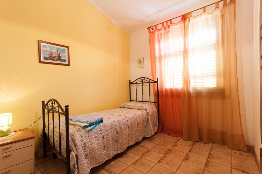 Villino Dei Gabbiani Villa Кастеламаре дел Голфо Екстериор снимка